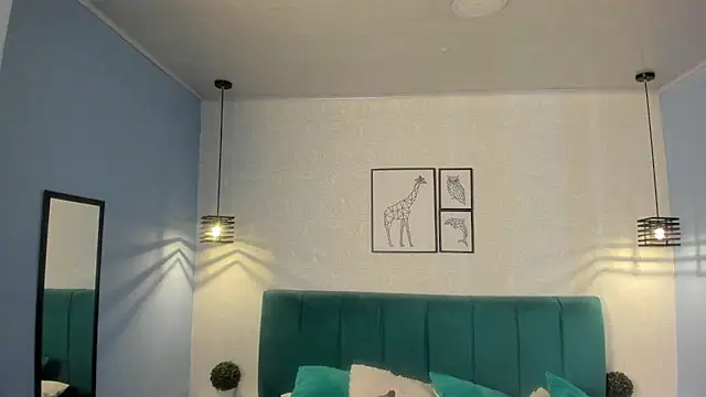 ninna curly online show from November 10, 2025, 8:47 pm