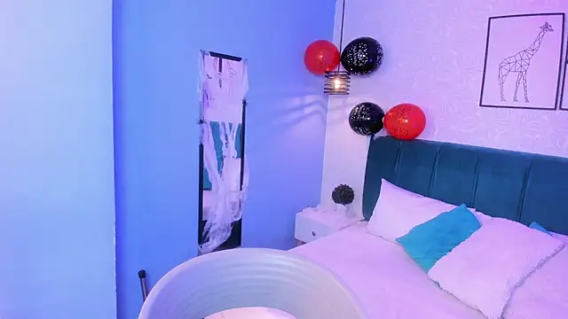 ninna curly online show from October 29, 2025, 4:44 am