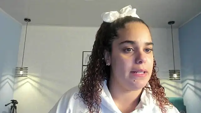 ninna curly online show from May 26, 2026, 3:37 am