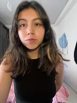Snapshot of LiLy_kIndly chatting on February 15, 2026, 6:07 pm LiLy kIndly online show from February 15, 2026, 6:07 pm