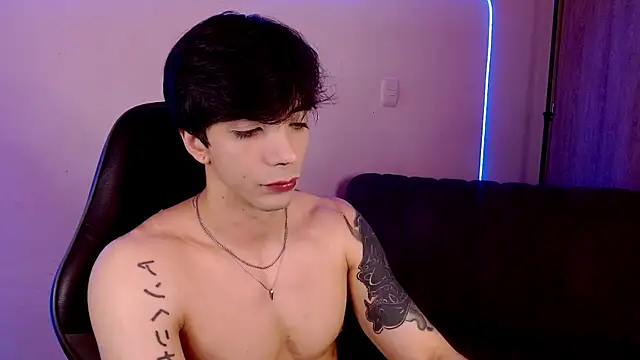 H3ll B0I online show from May 16, 2026, 7:18 am