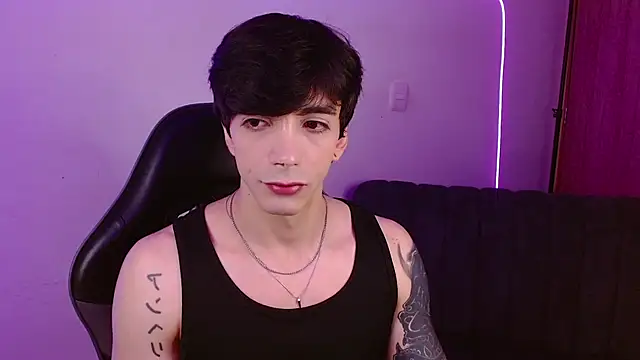 H3ll B0I online show from May 15, 2026, 6:11 am