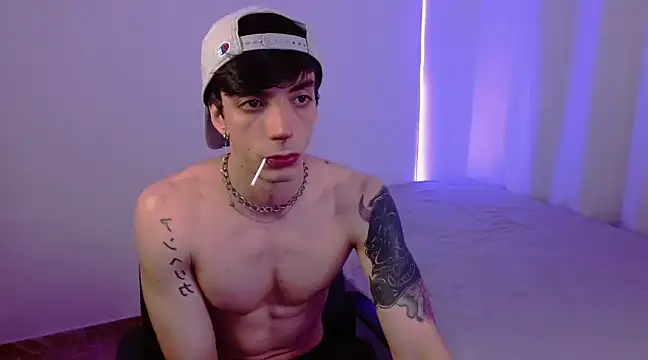 H3ll B0I online show from February 14, 2025, 7:49 am