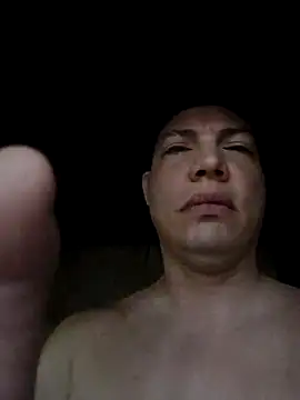 Snapshot of Hadesyosep chatting on October 25, 2025, 12:32 am Hadesyosep online show from October 25, 2025, 12:32 am