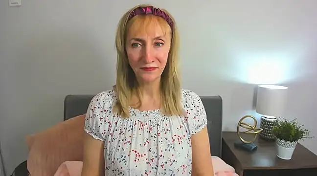 Snapshot of MargaretMilf69 chatting on February 8, 2025, 9:13 am MargaretMilf69 online show from February 8, 2025, 9:13 am