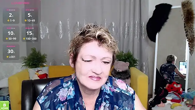 Snapshot of SexyGrandma_ chatting on February 12, 2026, 5:51 am SexyGrandma online show from February 12, 2026, 5:51 am