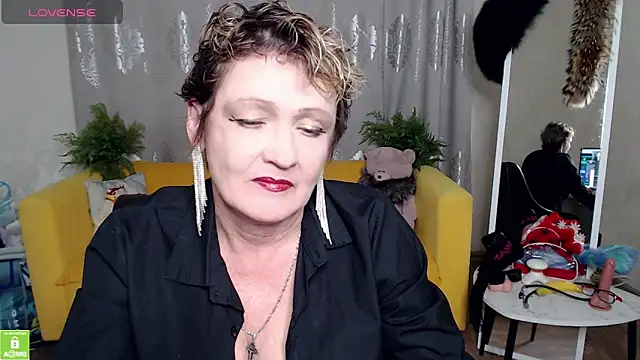Snapshot of SexyGrandma_ chatting on February 20, 2026, 4:42 pm SexyGrandma online show from February 20, 2026, 4:42 pm