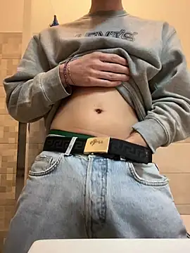 Milleseghe99 online show from April 25, 2026, 4:04 am