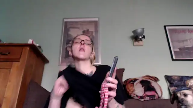 Astrid-Gilbert online show from January 29, 2025, 12:02 pm