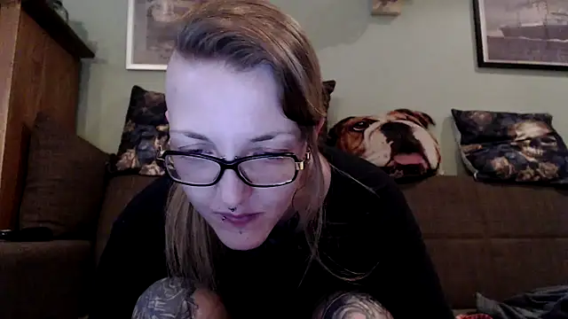 Astrid-Gilbert online show from January 29, 2025, 9:28 pm