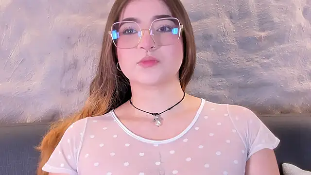 Snapshot of Shanntal_ chatting on February 21, 2026, 12:18 pm Shanntal online show from February 21, 2026, 12:18 pm