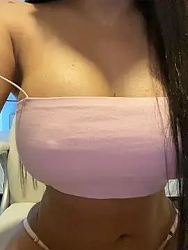 Snapshot of sofiaxox chatting on April 12, 2026, 8:45 pm sofiaxox online show from April 12, 2026, 8:45 pm