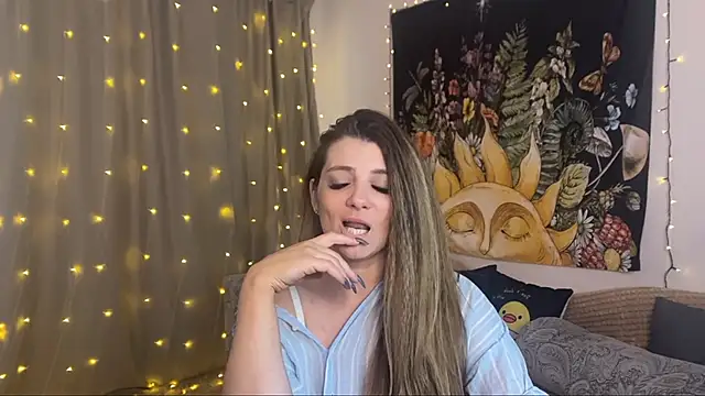 Snapshot of SweetyKatherine chatting on March 14, 2025, 8:32 am SweetyKatherine online show from March 14, 2025, 8:32 am