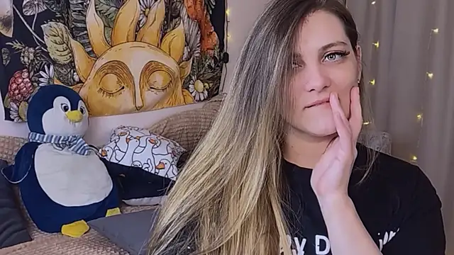 Snapshot of SweetyKatherine chatting on March 21, 2025, 1:12 pm SweetyKatherine online show from March 21, 2025, 1:12 pm