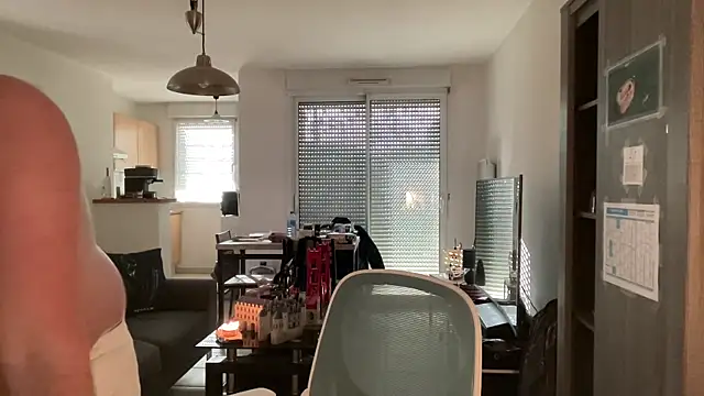 Funnyjul31 online show from February 17, 2026, 3:20 pm