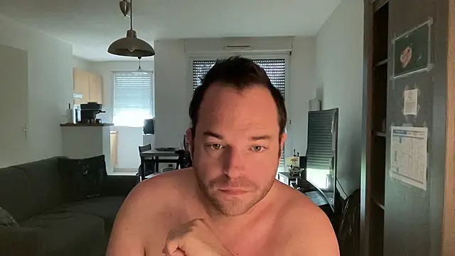 Funnyjul31 online show from February 16, 2026, 10:14 am