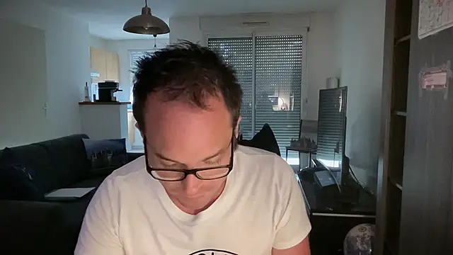 Funnyjul31 online show from October 9, 2025, 10:16 am