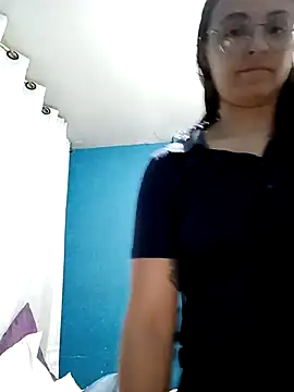 Snapshot of bri_ali chatting on April 3, 2026, 7:53 pm bri ali online show from April 3, 2026, 7:53 pm