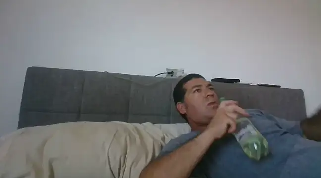 Deku160582 online show from February 1, 2025, 8:47 pm