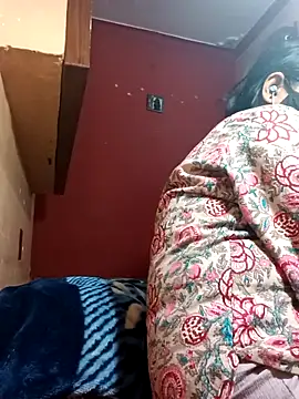 Snapshot of runi31 chatting on February 19, 2026, 6:49 pm runi31 online show from February 19, 2026, 6:49 pm