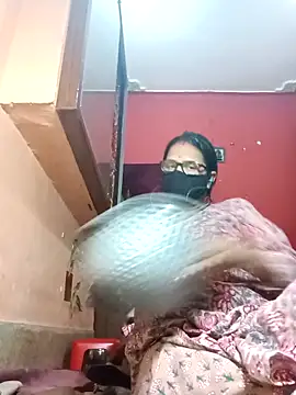 Snapshot of runi31 chatting on October 27, 2025, 9:21 am runi31 online show from October 27, 2025, 9:21 am