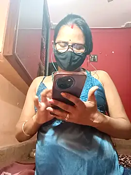 Snapshot of runi31 chatting on October 28, 2025, 5:34 pm runi31 online show from October 28, 2025, 5:34 pm