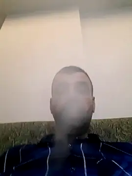 Snapshot of bugattiveyron chatting on March 10, 2025, 8:23 pm bugattiveyron online show from March 10, 2025, 8:23 pm