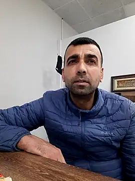Snapshot of bugattiveyron chatting on February 20, 2025, 1:19 pm bugattiveyron online show from February 20, 2025, 1:19 pm
