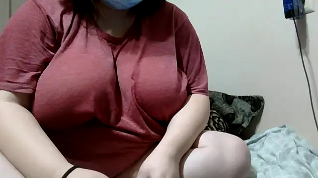 Snapshot of ChubbyCharm chatting on February 4, 2025, 2:21 pm ChubbyCharm online show from February 4, 2025, 2:21 pm