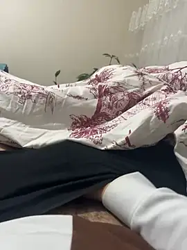 senle12ben2 online show from January 31, 2025, 7:40 pm