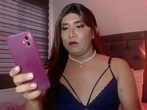 Snapshot of k_i_m_o_r_a_h chatting on February 17, 2026, 9:45 pm k i m o r a h online show from February 17, 2026, 9:45 pm