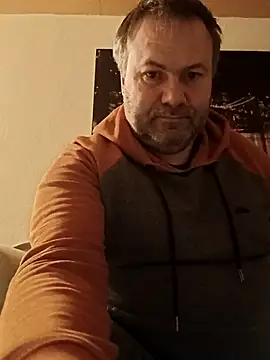 Pourleplasirs online show from March 18, 2025, 10:15 pm