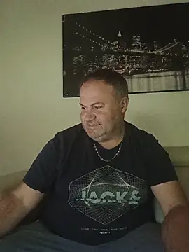 Pourleplasirs online show from June 10, 2026, 9:49 pm