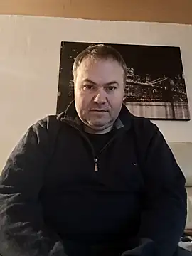 Pourleplasirs online show from February 11, 2025, 10:39 pm