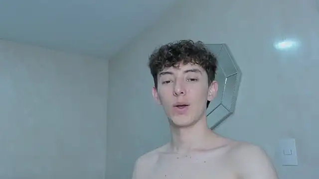 Snapshot of miketwink chatting on November 18, 2025, 10:02 pm miketwink online show from November 18, 2025, 10:02 pm