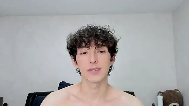 Snapshot of miketwink chatting on February 25, 2026, 9:36 pm miketwink online show from February 25, 2026, 9:36 pm