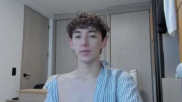 Snapshot of miketwink chatting on September 11, 2025, 9:37 pm miketwink online show from September 11, 2025, 9:37 pm