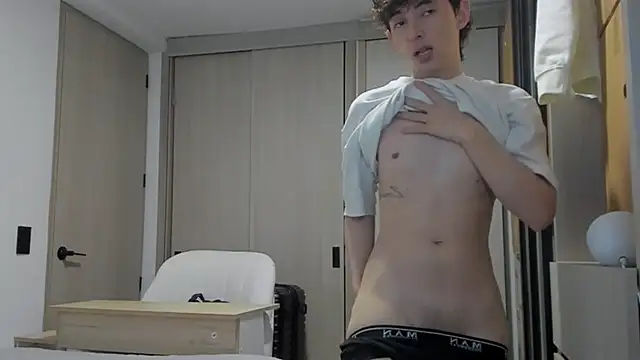 Snapshot of miketwink chatting on September 25, 2025, 10:38 pm miketwink online show from September 25, 2025, 10:38 pm