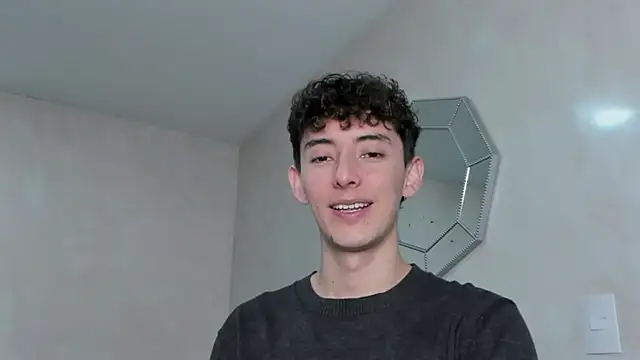 Snapshot of miketwink chatting on November 7, 2025, 12:37 am miketwink online show from November 7, 2025, 12:37 am