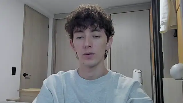 Snapshot of miketwink chatting on September 24, 2025, 10:27 pm miketwink online show from September 24, 2025, 10:27 pm