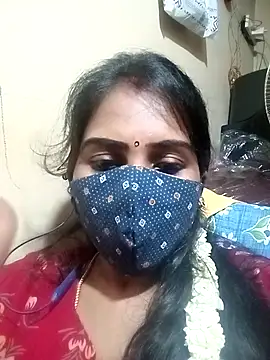 Snapshot of Tamil_roja17 chatting on March 18, 2025, 7:55 pm Tamil roja17 online show from March 18, 2025, 7:55 pm