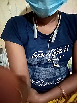Snapshot of Tamil_roja17 chatting on February 26, 2025, 11:43 am Tamil roja17 online show from February 26, 2025, 11:43 am