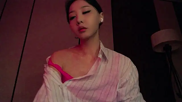 Snapshot of Fudzik0 chatting on March 19, 2026, 12:16 pm Fudzik0 online show from March 19, 2026, 12:16 pm