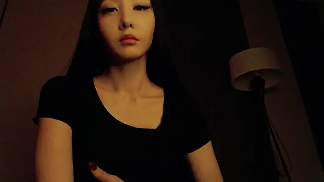 Snapshot of Fudzik0 chatting on April 13, 2026, 5:33 am Fudzik0 online show from April 13, 2026, 5:33 am