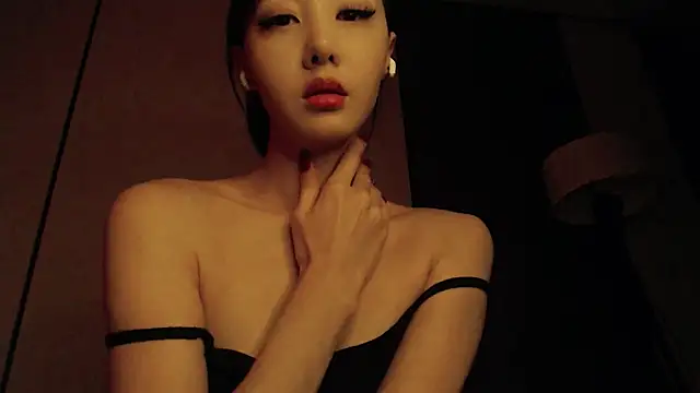 Snapshot of Fudzik0 chatting on April 6, 2026, 3:46 am Fudzik0 online show from April 6, 2026, 3:46 am