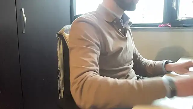 bullyboyy online show from February 20, 2025, 2:57 pm