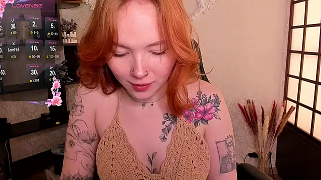 Snapshot of Maya_Light chatting on February 9, 2025, 1:44 am Maya Light online show from February 9, 2025, 1:44 am