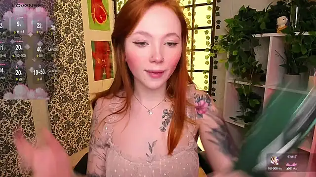 Snapshot of Maya_Light chatting on March 16, 2025, 1:38 am Maya Light online show from March 16, 2025, 1:38 am