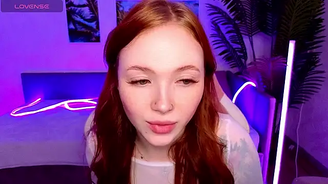 Maya Light online show from October 22, 2025, 1:38 am