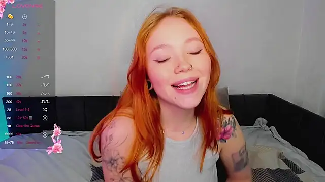 Snapshot of Maya_Light chatting on February 7, 2025, 8:01 am Maya Light online show from February 7, 2025, 8:01 am